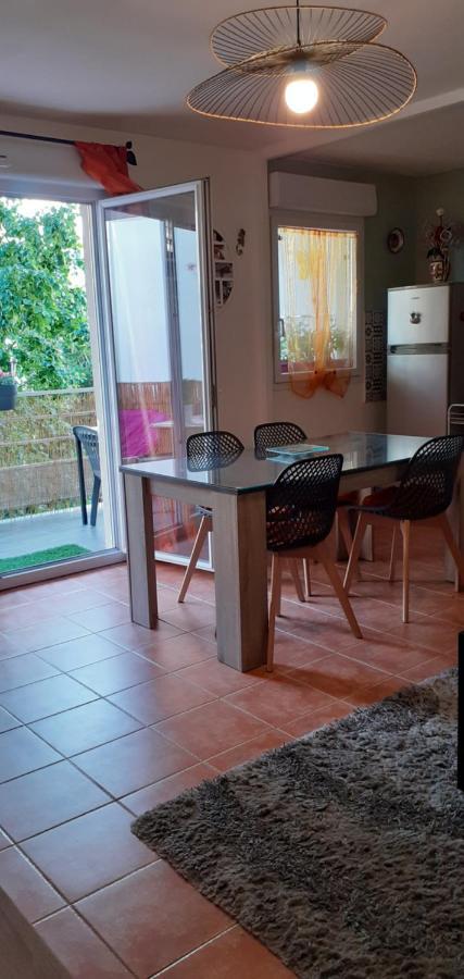 Les Romarins Appartement Climatise ラ・セーヌ・シュル・メール エクステリア 写真